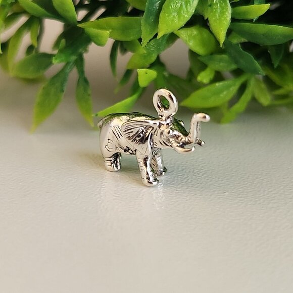 925 Sterling Silver Elephant Charm - Picture 2 of 5